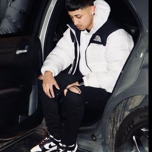 Meet your Posher, Adrian